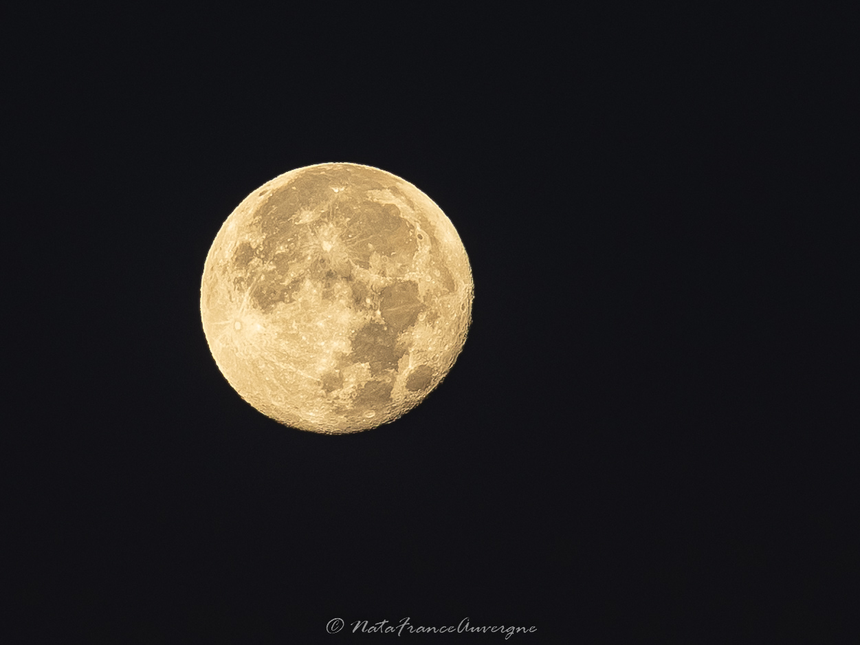 Lune Le Cantal août 2023 by @NataFranceAuvergne-5341-2